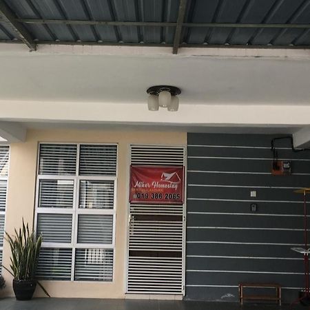 Miker Homestay 斯里伊斯兰德 外观 照片