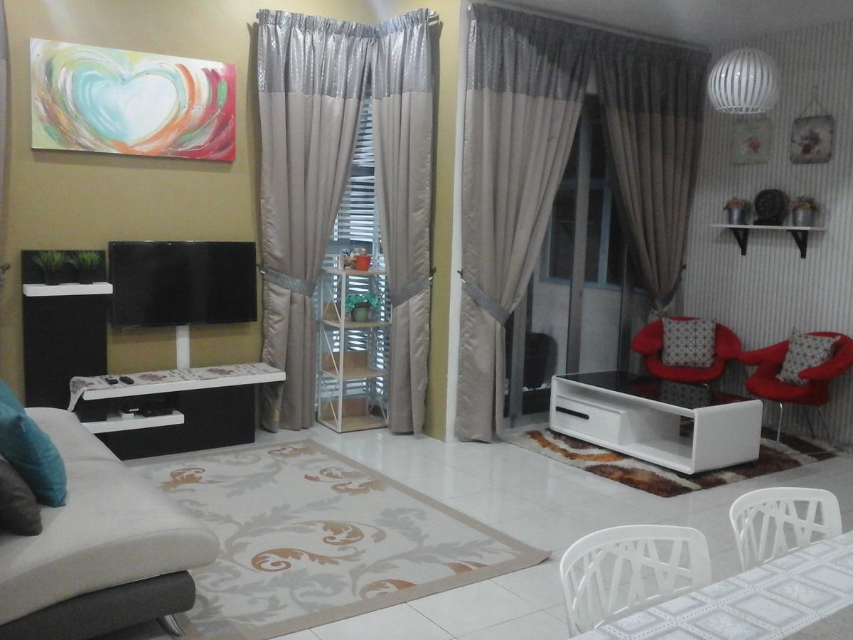 Miker Homestay 斯里伊斯兰德 外观 照片